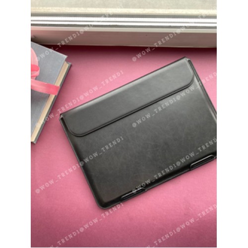 Папка конверт для MacBook Leather standing pouch 15'' /black/